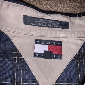 Tommy Hilfiger Shirts - VINTAGE TOMMY HILFIGER LONG SLEEVE BUTTON UP Tommy Hilfiger Shirts - VINTAGE TOMMY HILFIGER LONG SLEEVE BUTTON UP